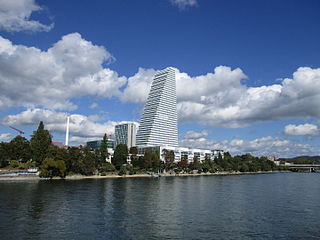 2015-10-04 Basel Roche Tower 0303.JPG