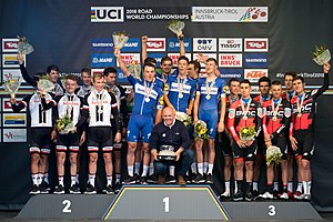 20180923 UCI-verdensmesterskap i Innsbruck TTT-prisutdeling for menn DSC 7425.jpg