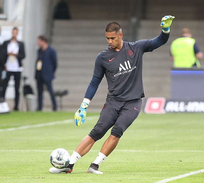 File:2019-07-17 SG Dynamo Dresden vs. Paris Saint-Germain by Sandro Halank–102.jpg