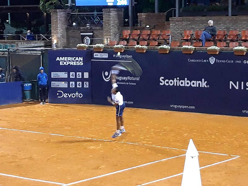 File:2021 Uruguay Open (tennis) - Round 2 Hugo Dellien vs Timofey Skatov - 12.jpg