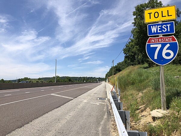 Westbound past the PA 29 interchange in Charlestown Township