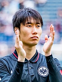 2022128173756 2022-05-08 Fussball Eintracht Frankfurt vs Borussia Mönchengladbach - Sven - 1D X MK II - 0725 - AK8I7460 (Daichi Kamada oříznuté).jpg