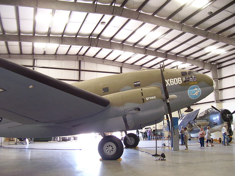 File:44-77635 - X606 Curtiss C-46D Commando US Air Force, (8215389880).jpg