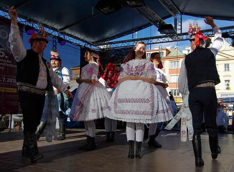 File:7.7.18 Klatovy Folklore Festival 332 (41460180590).jpg