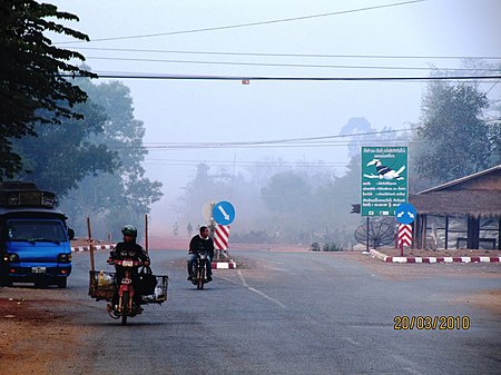 Quốc lộ 8 (Lào)