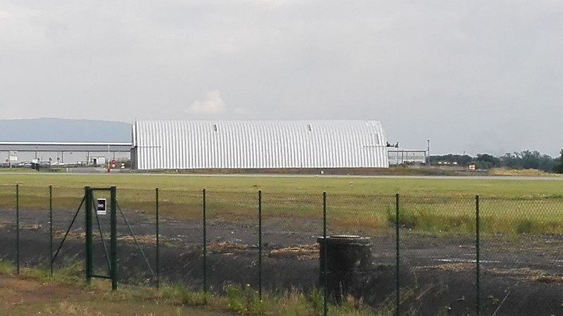 File:Airfield EPKW in Kaniów, 2017.07.15 (04).jpg