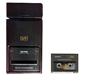 Cassette tape adapter - Wikipedia