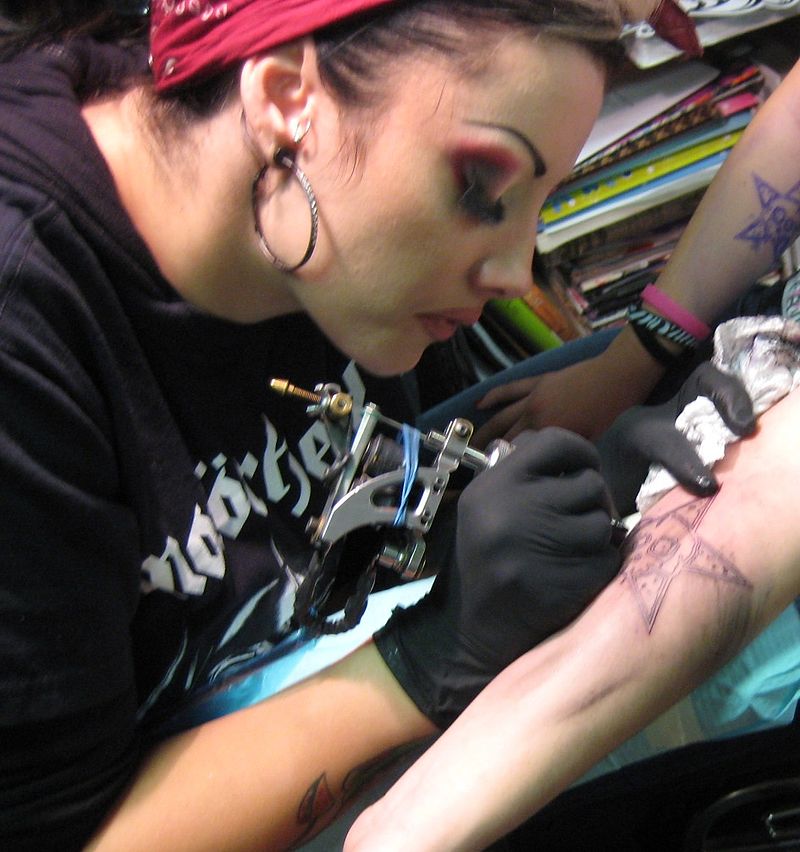 Tattoo ink - Wikipedia