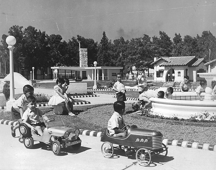 File:Archivo General de la Nación Argentina 1949 Ciudad Infantil.jpg