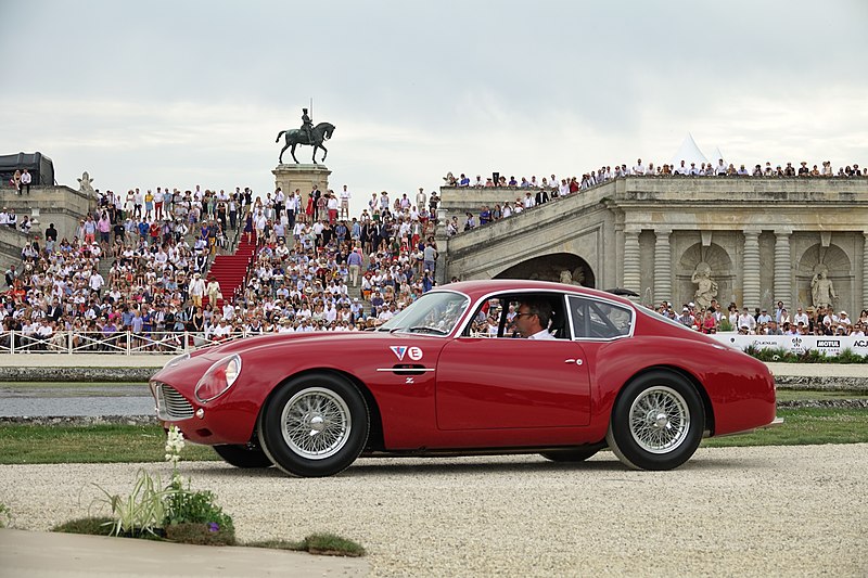 File:Aston Martin DB4 GT Zagato Continuation.jpg