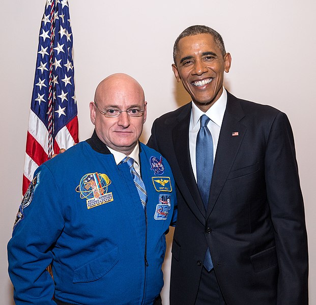 File:Astronaut Scott Kelly and President Barack Obama.jpg