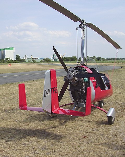 File:Autogyro rear view.jpg