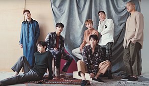 BtoB di 2017 (Kiri: Sungjae, Changsub, Hyunsik, Eunkwang, Minhyuk, Ilhoon (Mantan), Pniel)