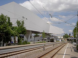 <span class="mw-page-title-main">Stuttgart Neuwirtshaus station</span> Railway station in Germany