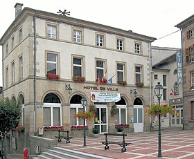 Bains-les-Bains, Hôtel de ville.jpg