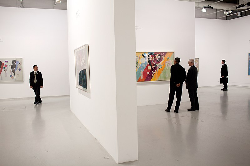 File:Barack Obama tours the Centre Pompidou modern art museum 2.jpg