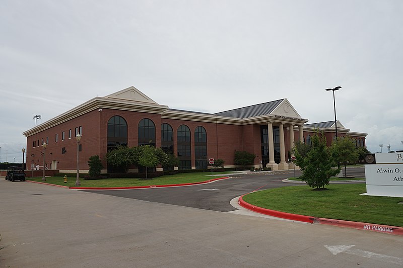 File:Baylor University June 2016 53 (Simpson Athletics and Academic Center).jpg