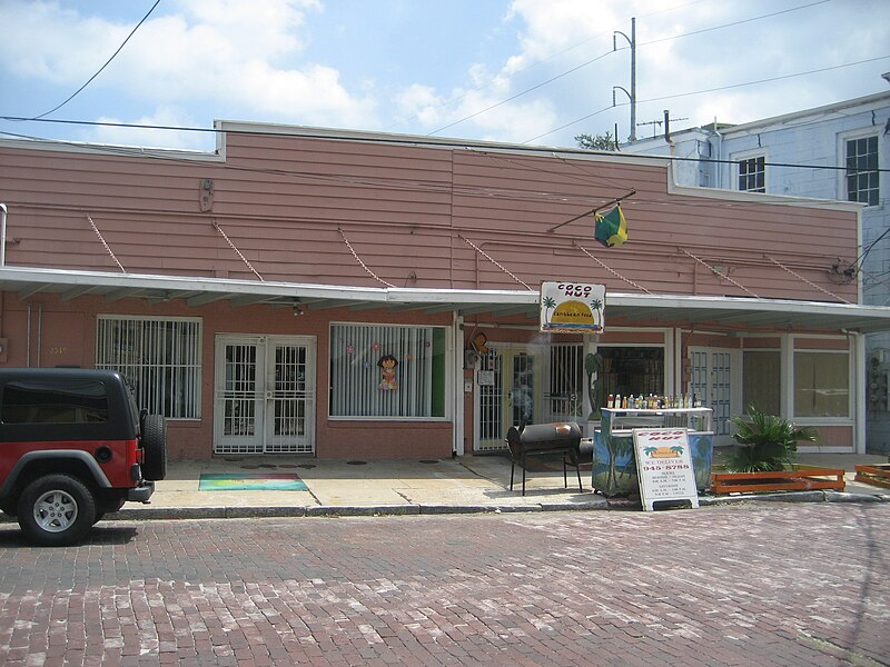 File:Bayou Road Coco Hut.jpg