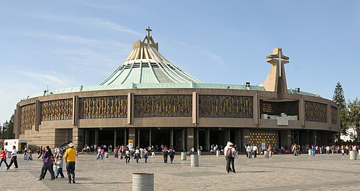 Bazilika de Guadalupe 01