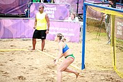 Deutsch: Beachhandball bei den Olympischen Jugendspielen 2018; Tag 6, 12. Oktober 2018; Mädchen, Hauptrundenspiel – Ungarn-Niederlande 2:1 English: Beach handball at the 2018 Summer Youth Olympics at 12 October 2018 – Girls Main Round – Hungary-Netherlands 2:1