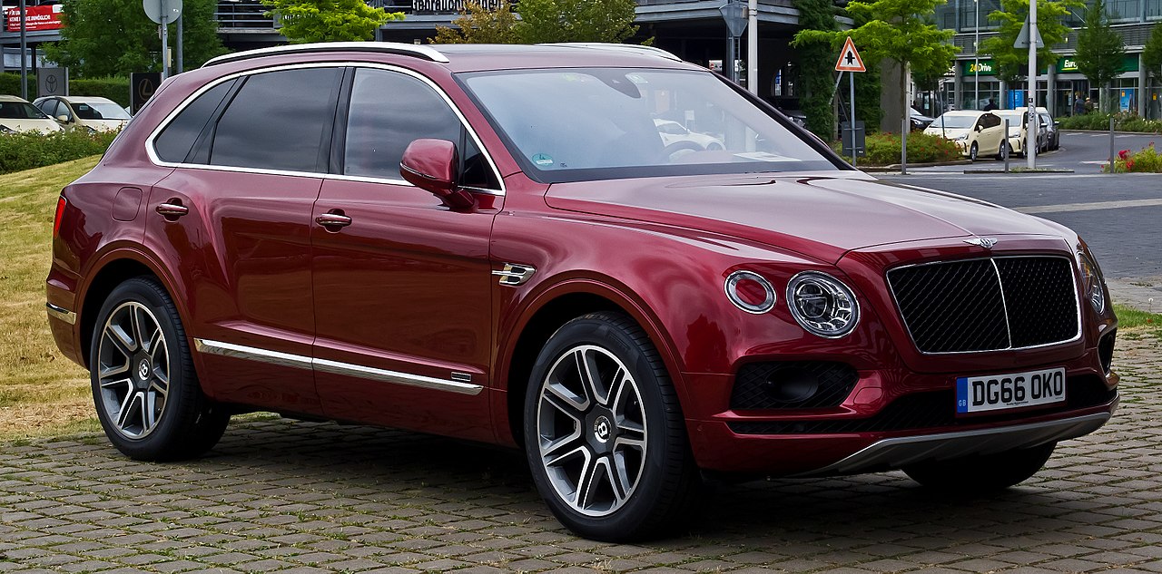 Image of Bentley Bentayga Diesel – Frontansicht, 24. Juni 2017, Düsseldorf