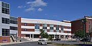 Миниатюра для Файл:Bethesda-Chevy Chase High School front Bethesda MD 2024-06-21 16-55-22.jpg