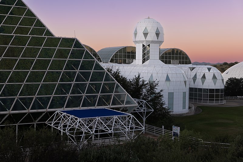 File:Biosphere 2 in 2022 02.jpg
