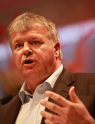 <span class="mw-page-title-main">Bjarne Håkon Hanssen</span> Norwegian politician