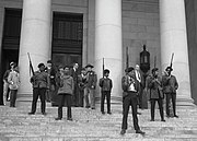 アメリカの黒人民族主義団体（ブラックパンサー党）の民兵。戦闘服ではなく私服を着用し、散弾銃で武装している。