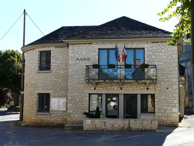 File:Borrèze mairie.JPG