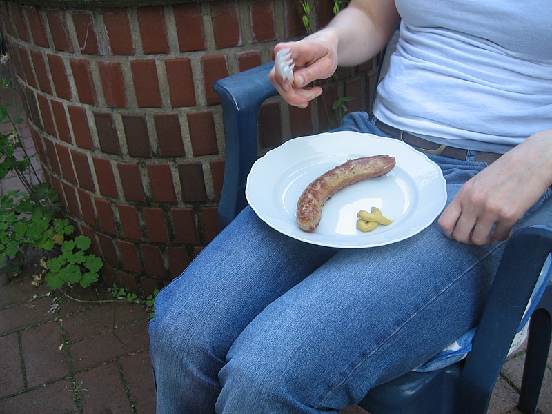 File:Bratwurst.JPG