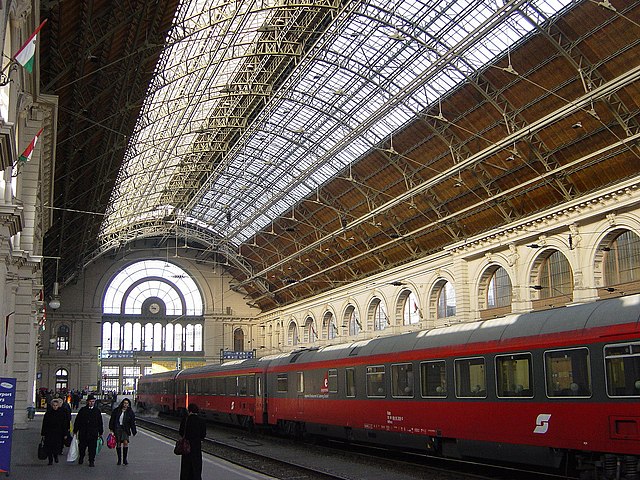 640px-Budapest_East_Station_2.jpg