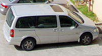 Buick GL8 (1999–2005) rear.