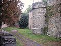 Die Ringmauer (teilweise wiederaufgebaut)