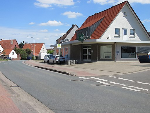 Bushaltestelle Kreuzung, 1, Holzhausen, Porta Westfalica, Landkreis Minden-Lübbecke