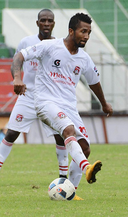 Byron Camacho Colón FC 2016.jpg