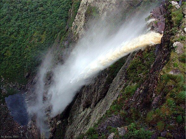 Fumaça Waterfall