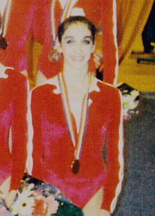 Carolina Borrell 1993 Bucarest.png