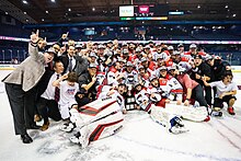Charlotte Checkers with the Calder Cup.jpg