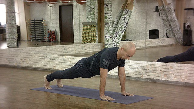 Chaturanga Dandasana - Wikipedia