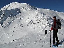 La cima della Creta di Timau, che sovrasta l'abitato