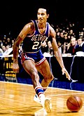 Dave Bing Dave bing pistons (cropped).JPG