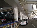 2011-03-25T17:51:20Z : user:Flickr upload bot : File:Delhi Airport T3 Dep Terminal Entrance.jpg