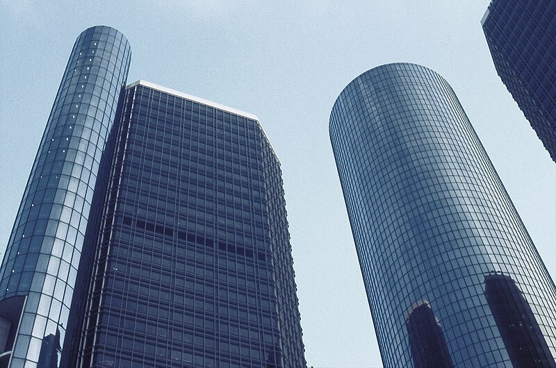 File:Detroit Renaissance Center (Hyatt Regency) (28458114372).jpg