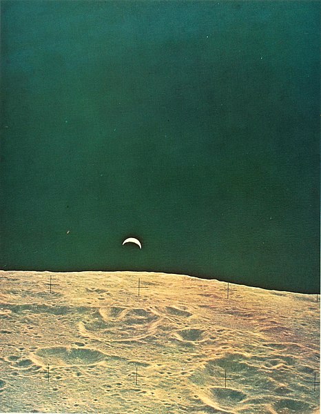 File:Earthshine Apollo 12.jpg