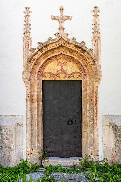 File:Eberstein Hochfeistritz Pfarr- und Wallfahrtskirche Unsere Liebe Frau N-Portal 19062017 9654.jpg