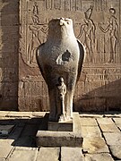 Edfu Tempel 16.jpg