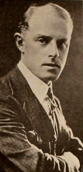 File:Edward Laemmle 1920.jpg