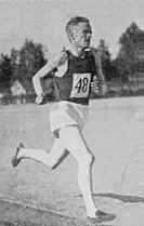 Eino Purje, am Tag zuvor Bronzemedaillengewinner über 1500 Meter, erreichte über 5000 Meter nicht das Ziel