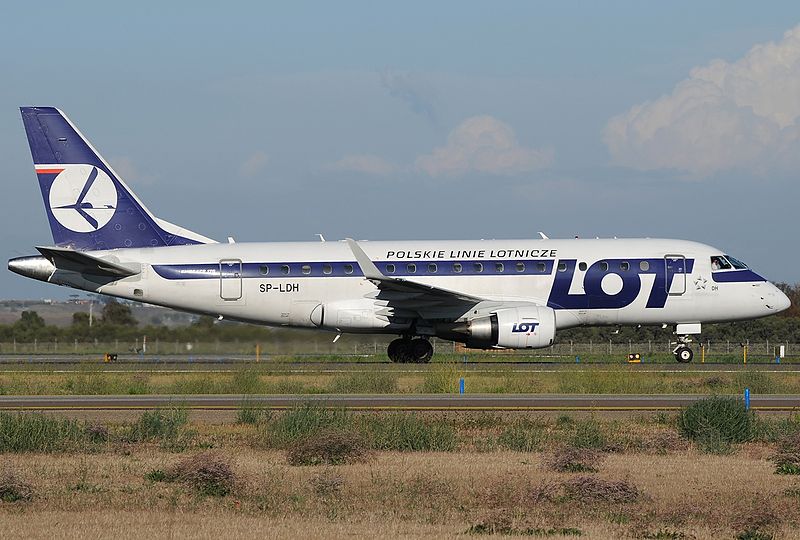 File:Embraer 170-100LR, LOT Polish Airlines JP7214240.jpg